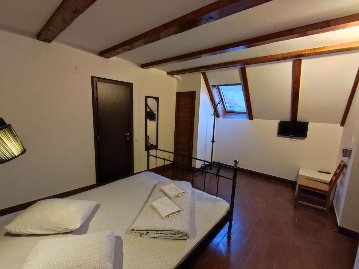 Scarlette Hotel Brasov Bagian luar foto
